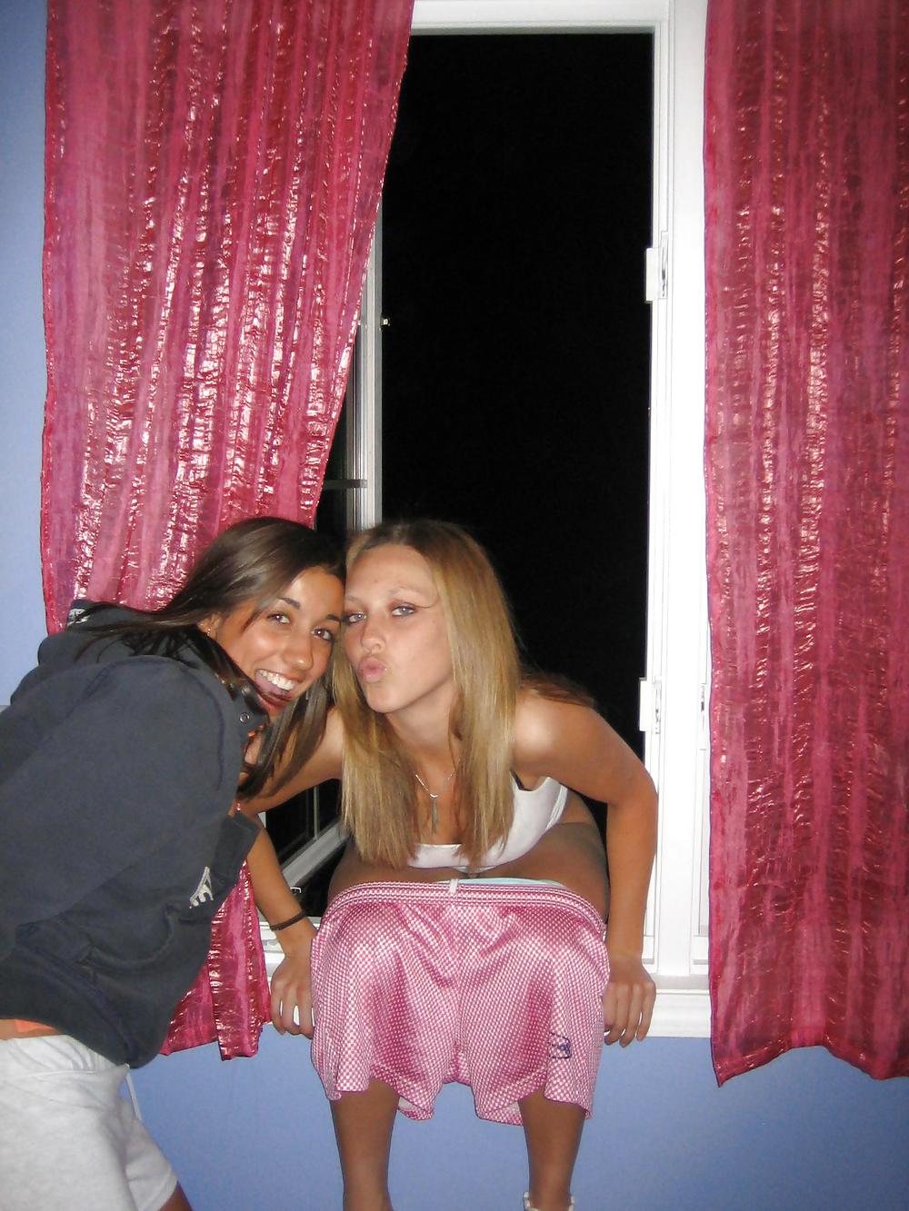 (BD) Tinkle Time pt.8 porn gallery