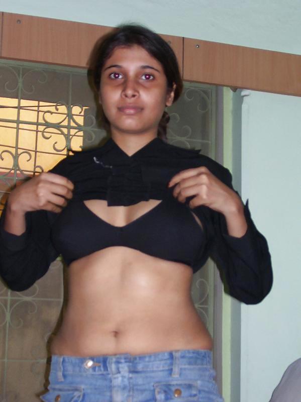 Indian Ruchita Babe porn gallery