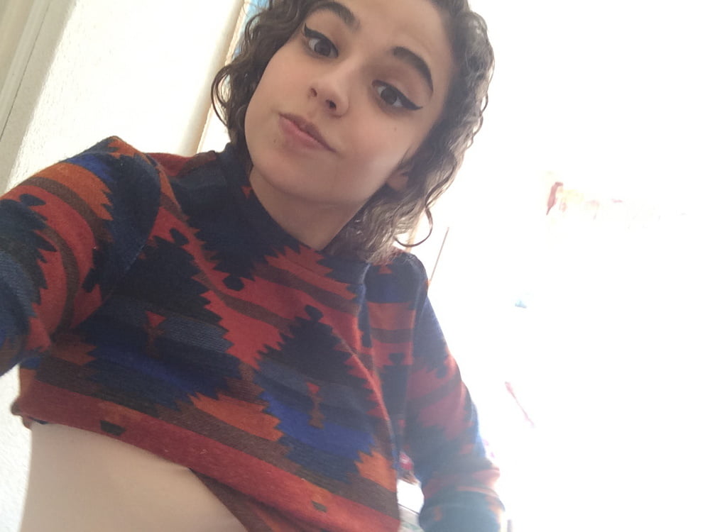 March 2019 Latina Teen Selfies porn gallery