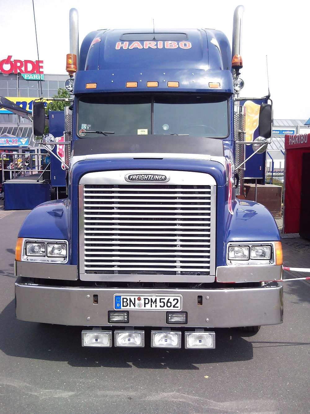Haribo Frightliner Tour Truck porn gallery