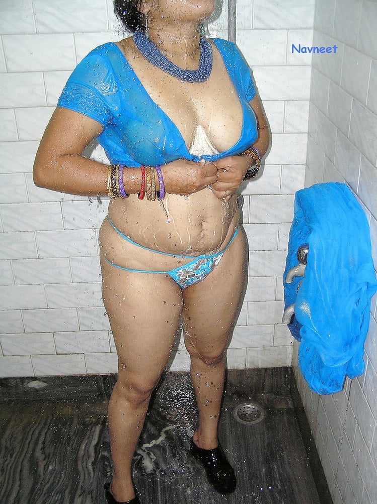 Indian mom boobs photos-9349