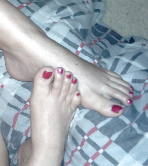 My GF's sexy feet! porn gallery