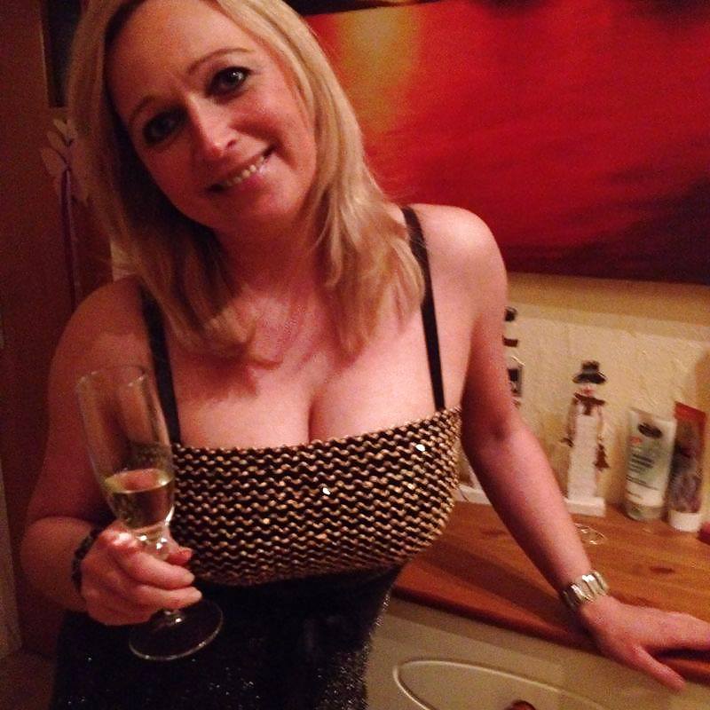Mixed Bitches porn gallery