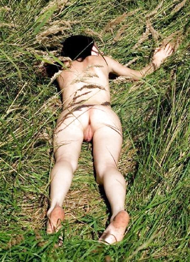 Housewives showing for us porn gallery