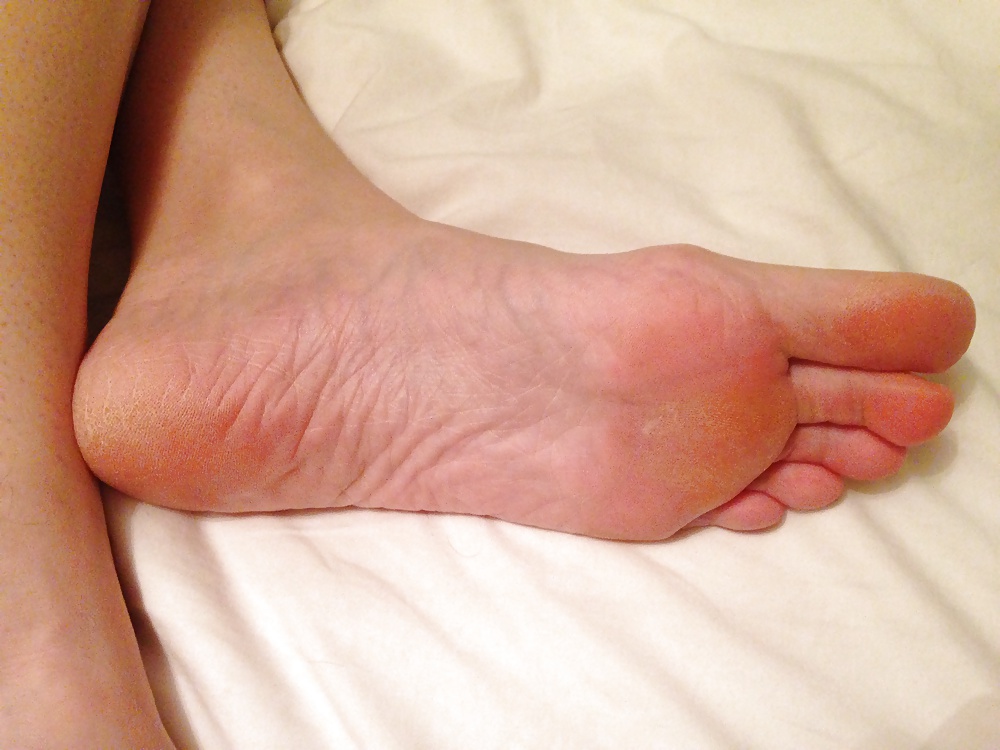Wife's sexy soles porn gallery