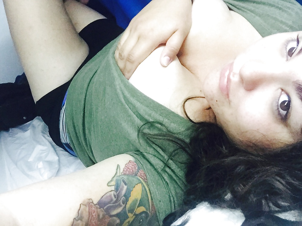 Chubby Tattooed Goddess 01 porn gallery