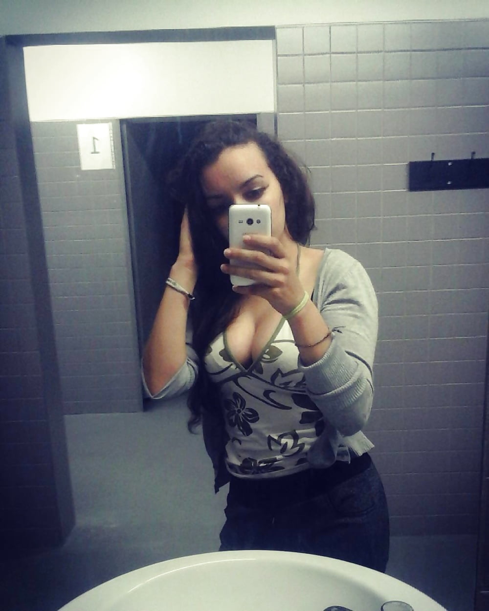 Instagram Slut Luciana porn gallery