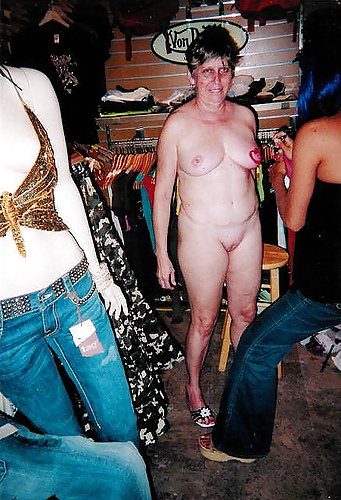 Nude in Public porn gallery