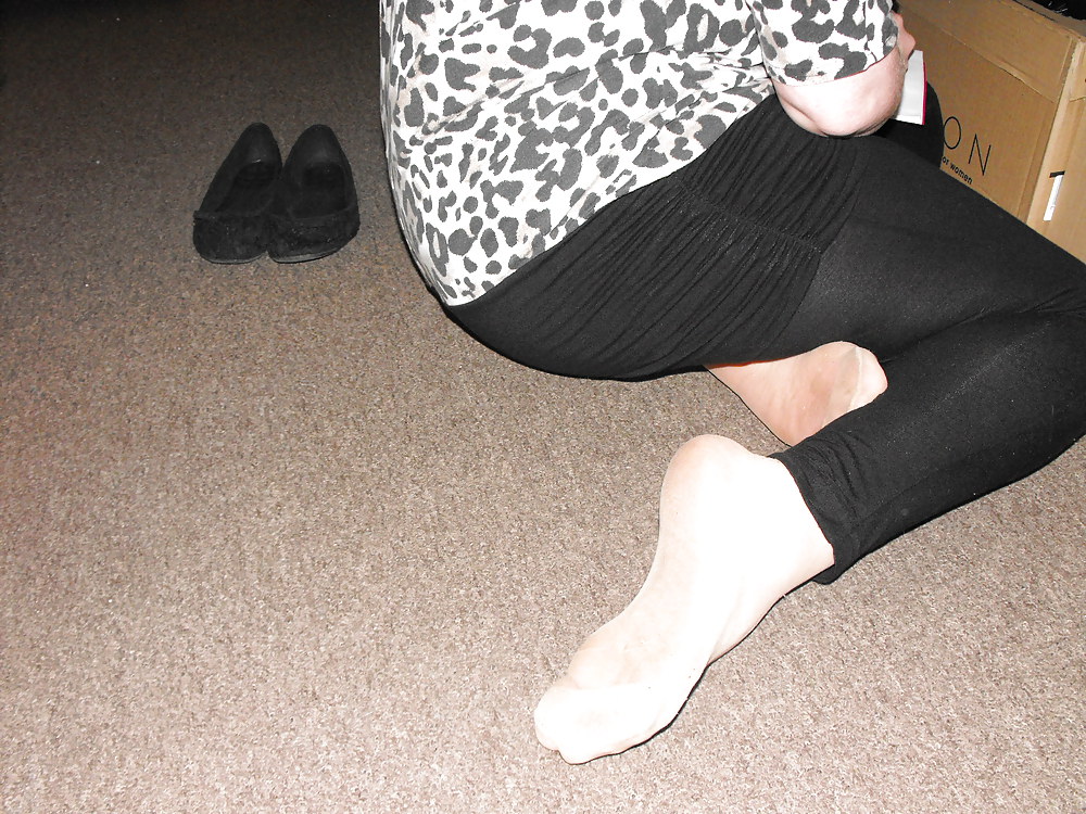 very worn tan tights porn gallery