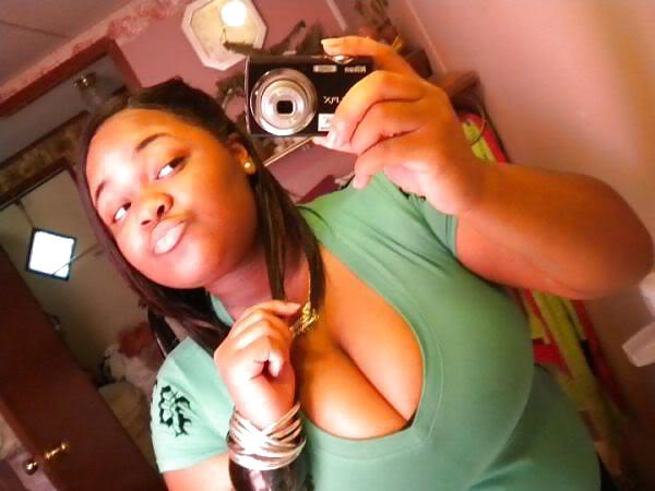 Ebony Busty Internet Amateur Young Set 7 porn gallery