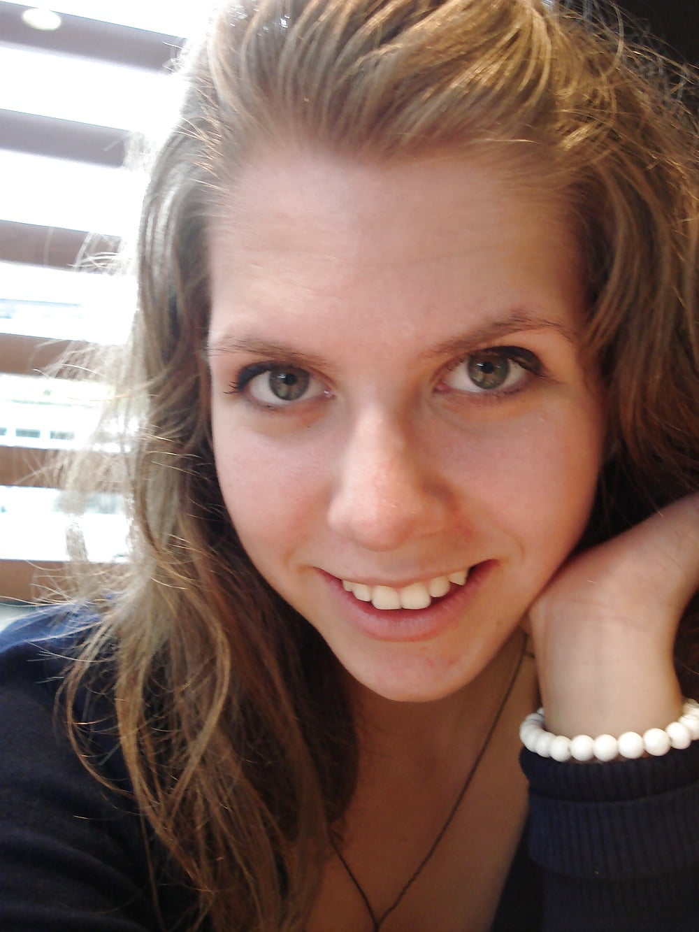 A nail technician Yevgeniya (Eugenia) porn gallery