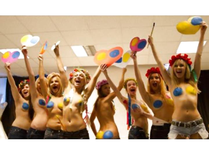 Nude Painted Ladies in Public Fetish Gallery 19 porn gallery