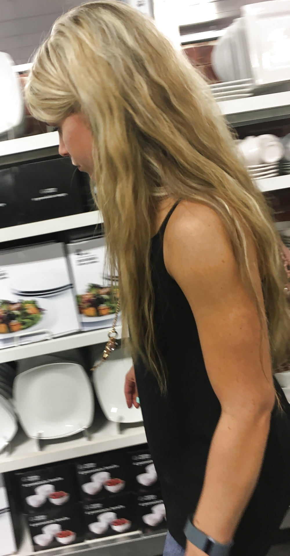 Lovely young MILF in the mall porn gallery