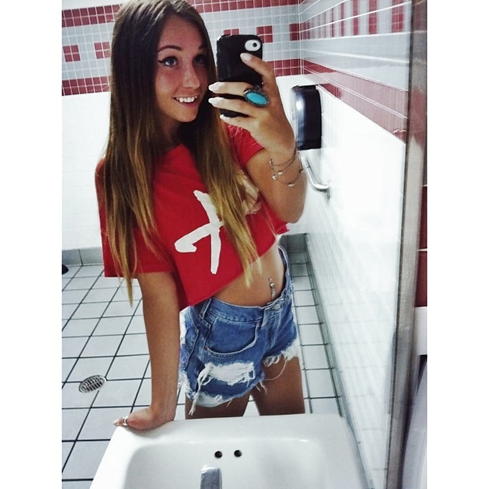 American Slut Bombshell porn gallery