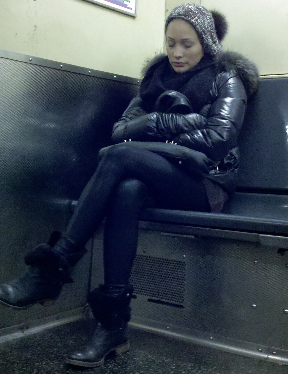 New York Subway Girls 114 porn gallery