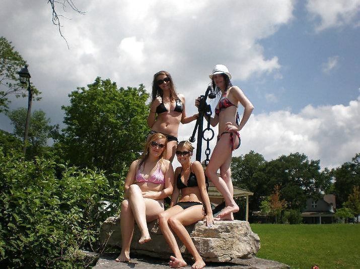 Bikini Twins porn gallery