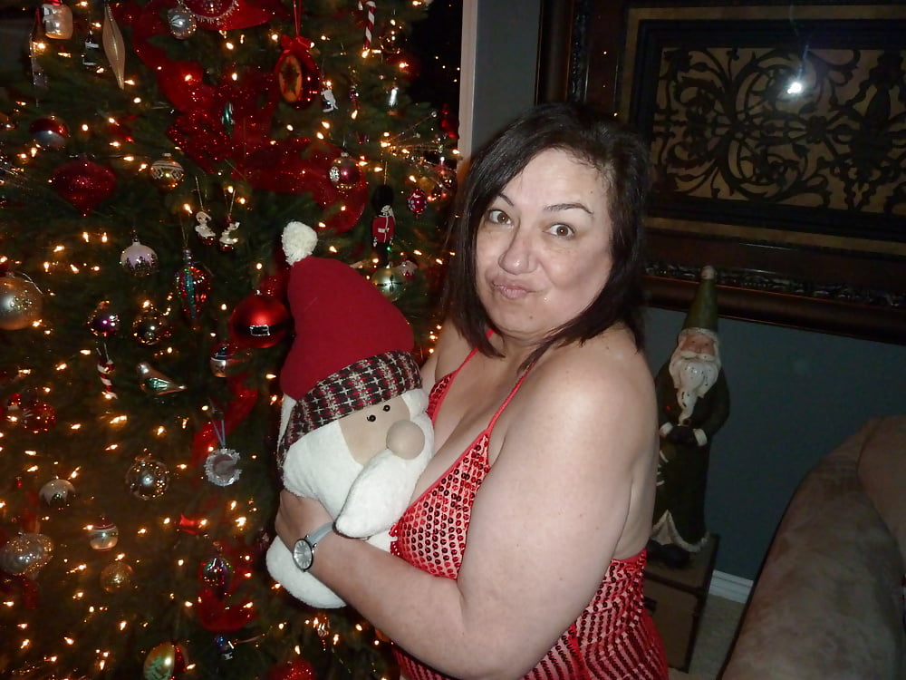 Holiday Slut Wife porn gallery