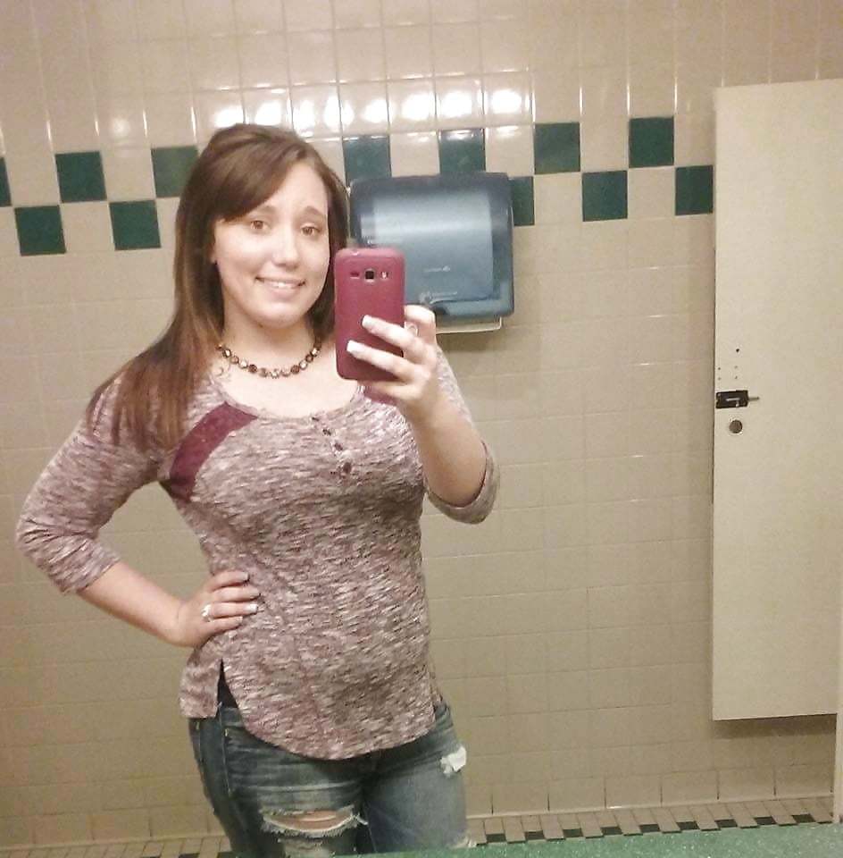 Brittany, young cumslut whore exposed photo #324638014