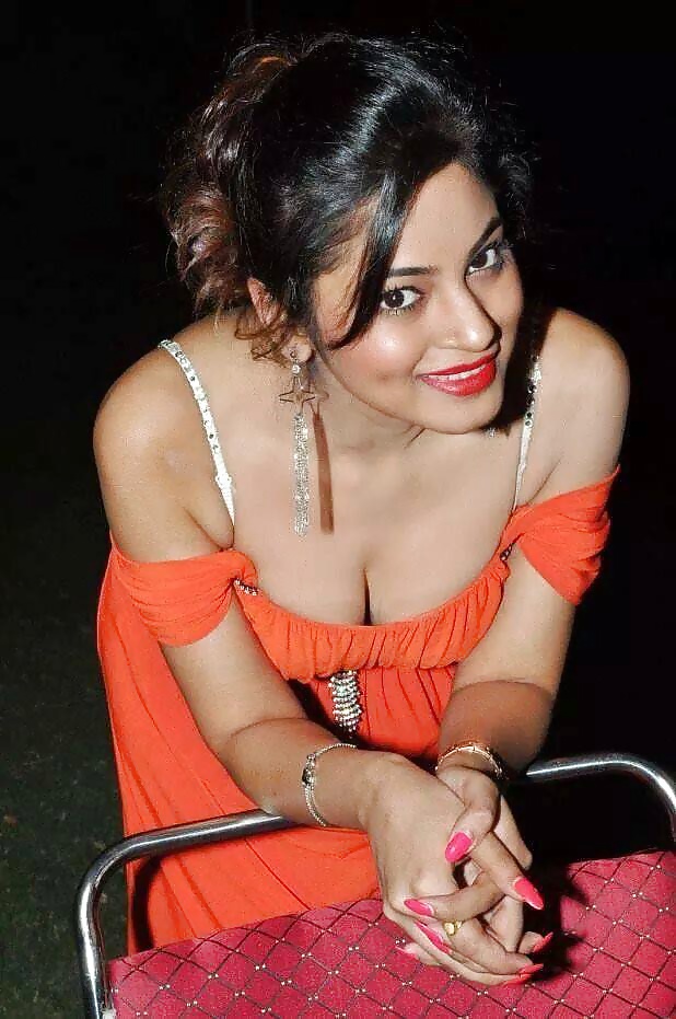 INDIAN GIRLS porn gallery