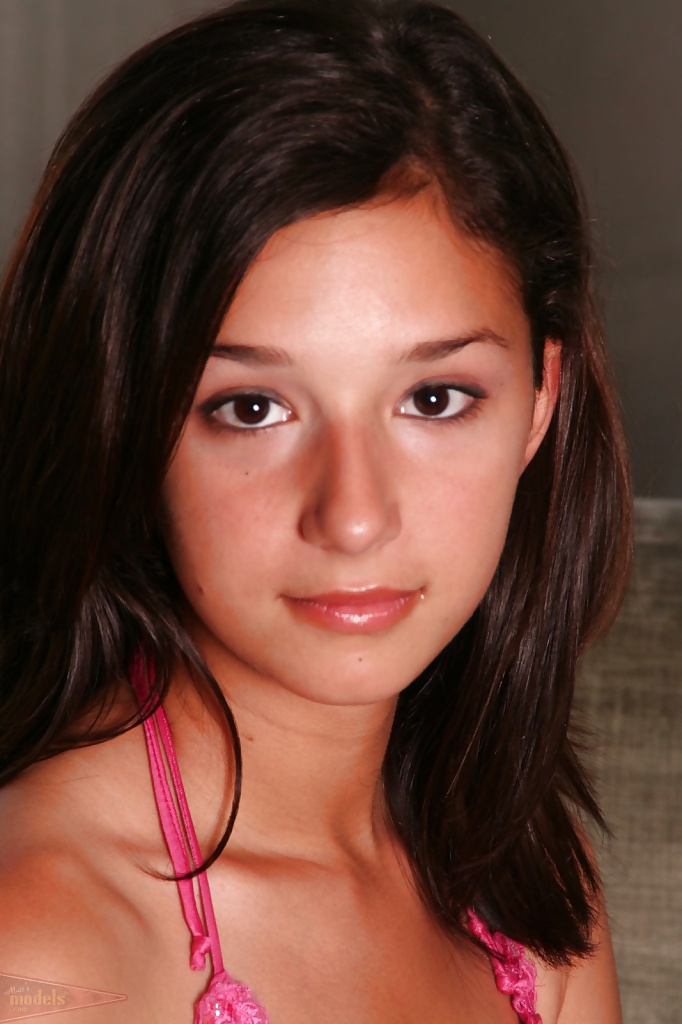 Young Teen Cutie Summer with Doe Eyes and Bubble Butt porn gallery