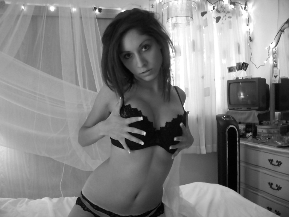 serbja girl porn gallery
