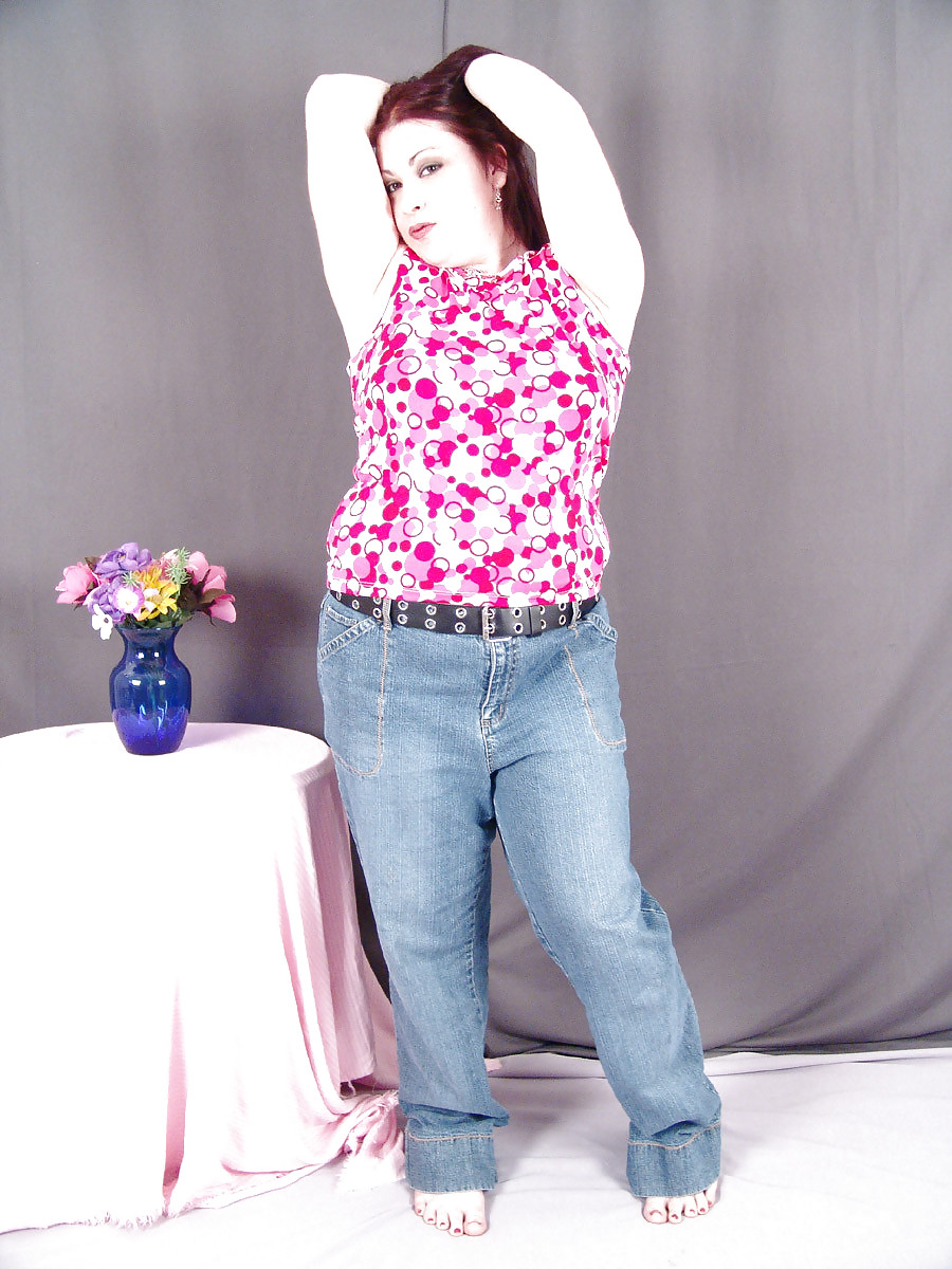 PLUMP STRAWBERRY porn gallery