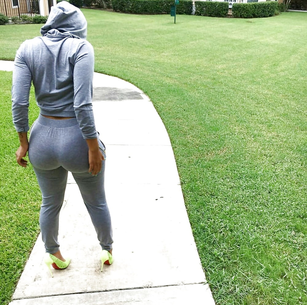 Spandex, Leggings, Yoga Pants, Sweatpants, etc... porn gallery