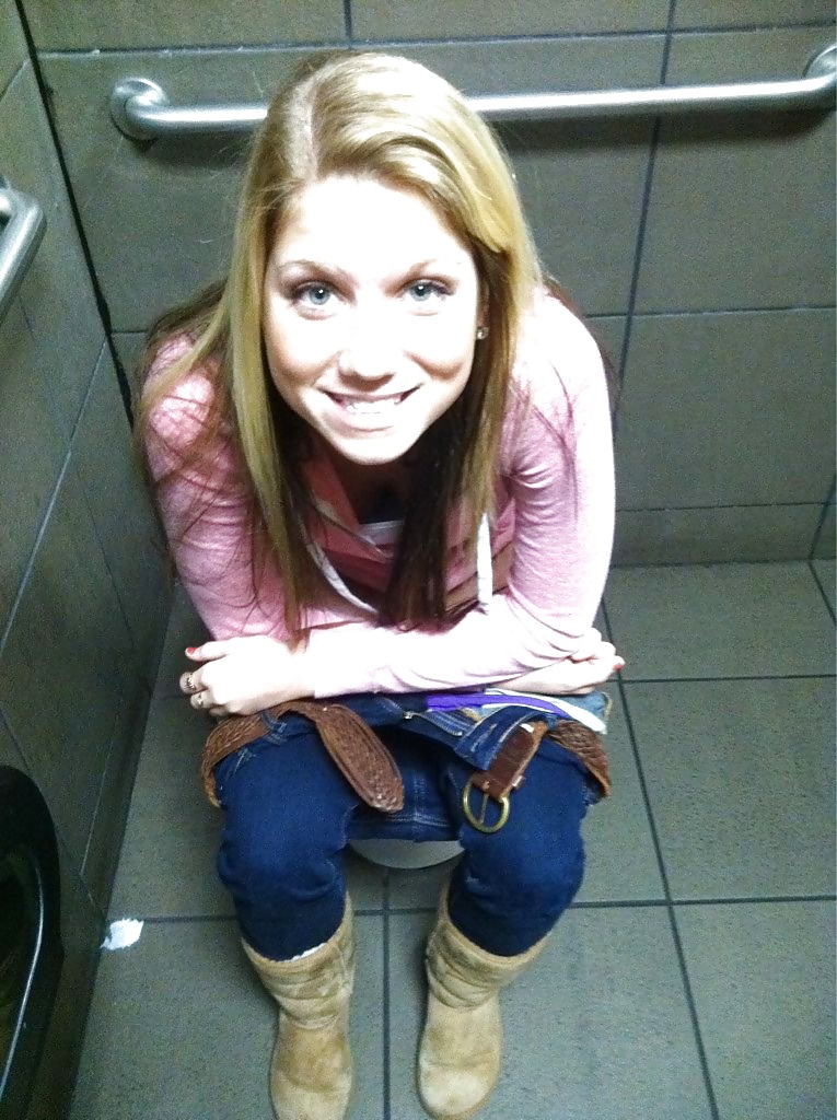 Hot Toilet Babes 3 porn gallery