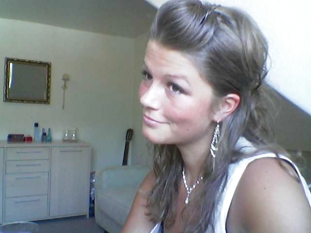 Another ex-slut Louise porn gallery