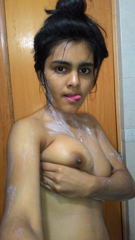 Cute Hairy Pakistani girl Nude porn gallery