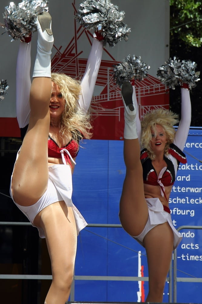 European Cheerleaders in Pantyhose Part 4 - 43 Photos 