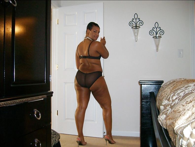 Exposed!!! Black Big Booty Mature(whole set) porn gallery
