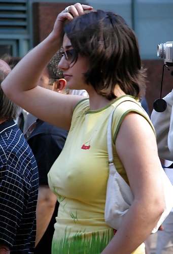 braless porn gallery