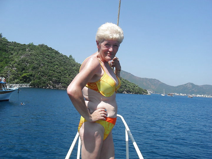 Swimsuit Granny's...would you? porn gallery