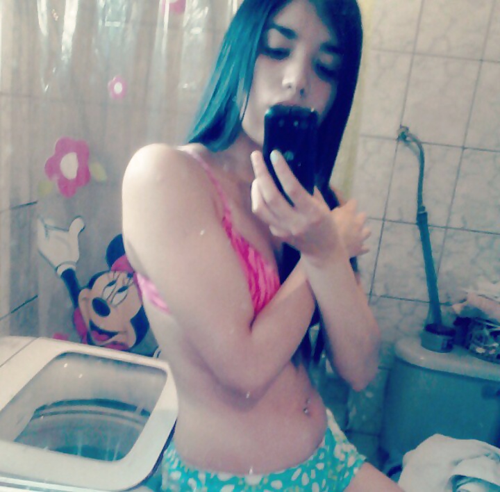 Su nombre es Daniela porn gallery