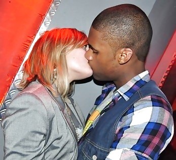INTERRACIAL GALLERY PART 5 (SENSUAL MOMENTS, KISSING) porn gallery