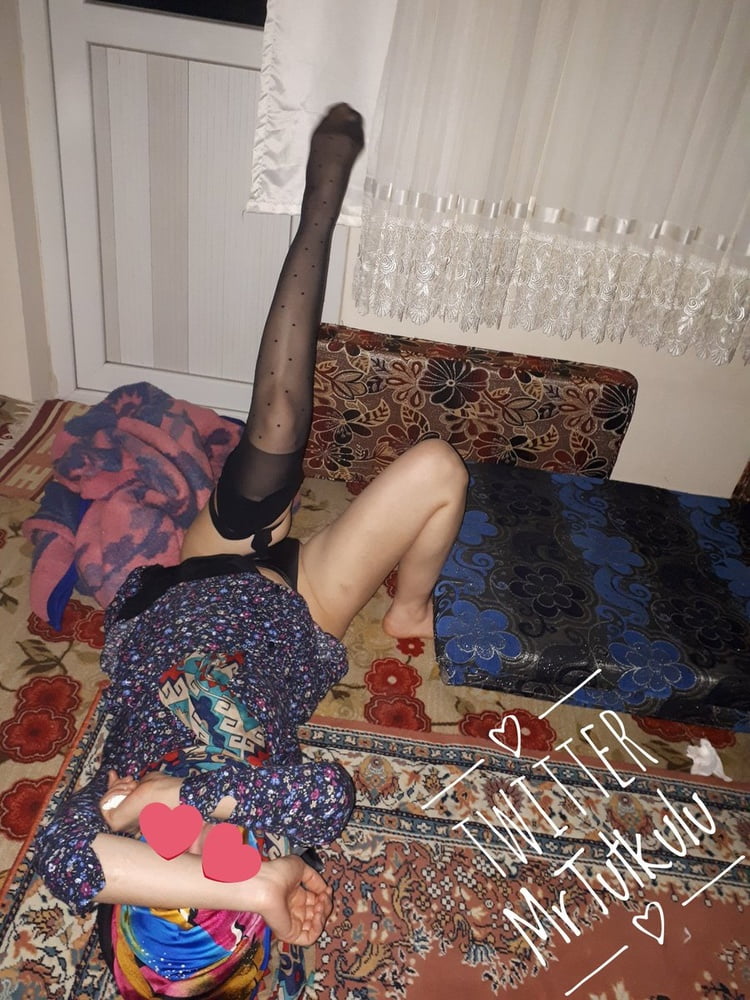 Turkish MILFS Mom Turbaned Mama Stockings - 4 Photos 