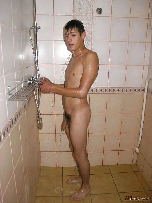 Finest Naked Men Shower Pic Gif