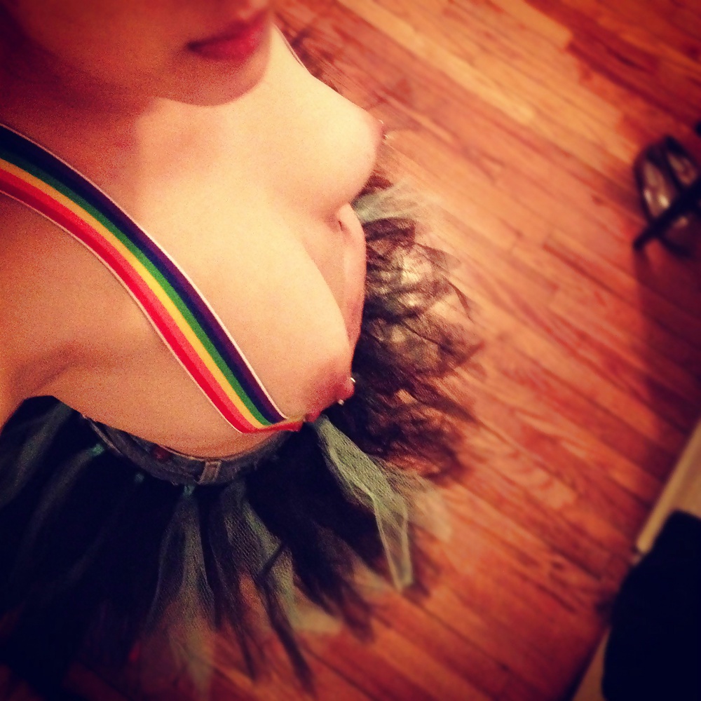 Stunning Asian Plugged porn gallery