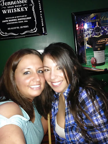 Sexy Slut Leslie Vancamp porn gallery