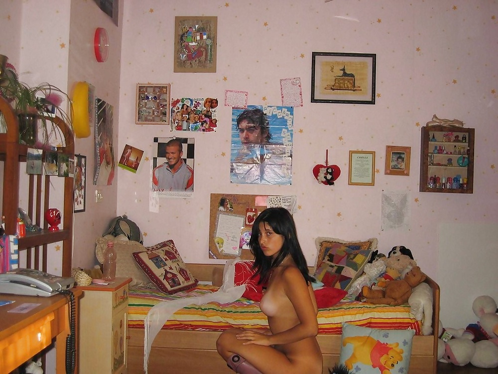 Self shot - Amateur girl #2 porn gallery