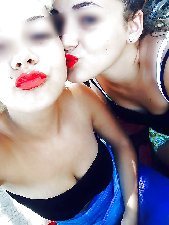 Hot Lips, Lipstick red and ready for Cum porn gallery