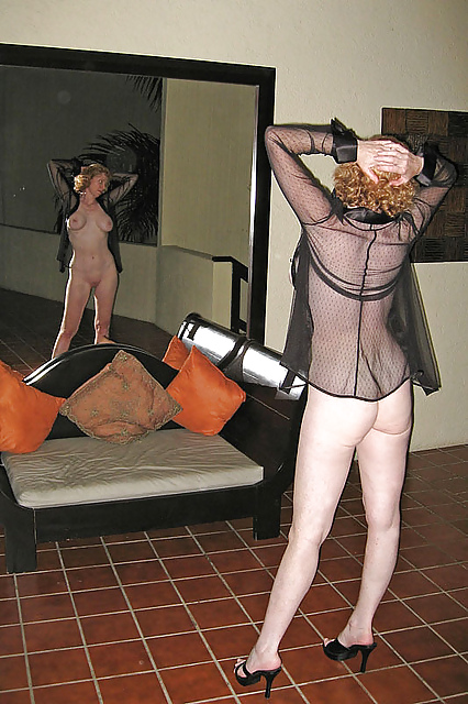The Mature Exhibitionist 2 porn gallery