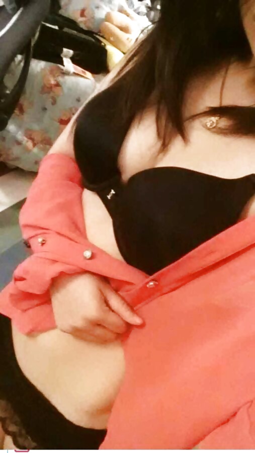 Busty Asian porn gallery