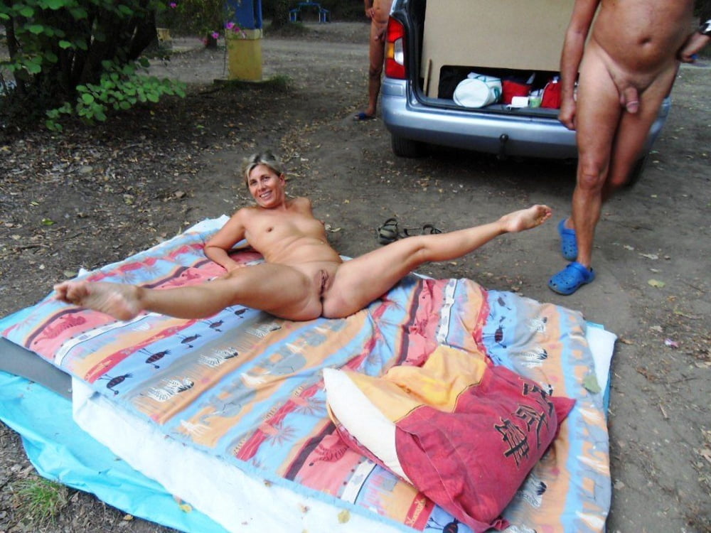 Amateur nude matures outdoor porn gallery
