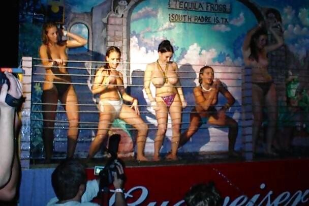 Flashing huge tits at spring break porn gallery