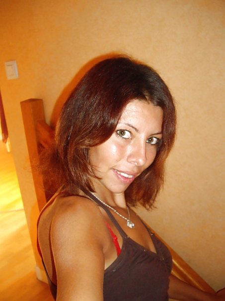 French MILF Laetitia's Self Face Shots 2 porn gallery