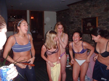 Embarrassed Nude Girls 9