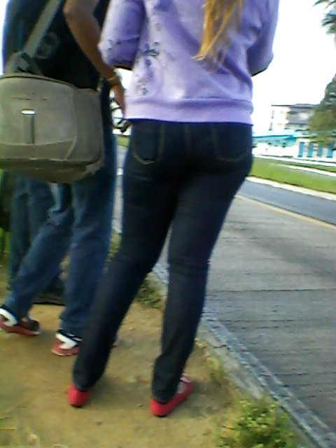 Rabuda no ponto do busao porn gallery