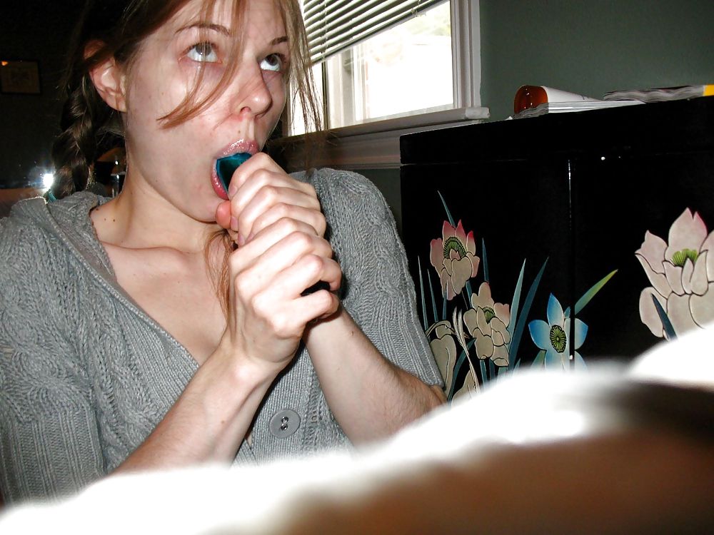 A girl nd her new dildo porn gallery